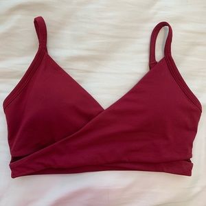 Fabletics Bayberry Sports Bra